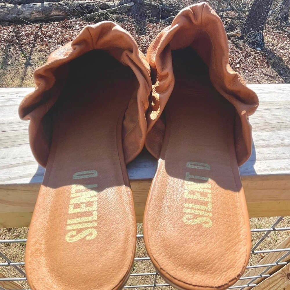 Vintage Silent D Camel Brown Ruched Leather Mule Flats • EU 41/US 10.5 - Picture 2 of 16